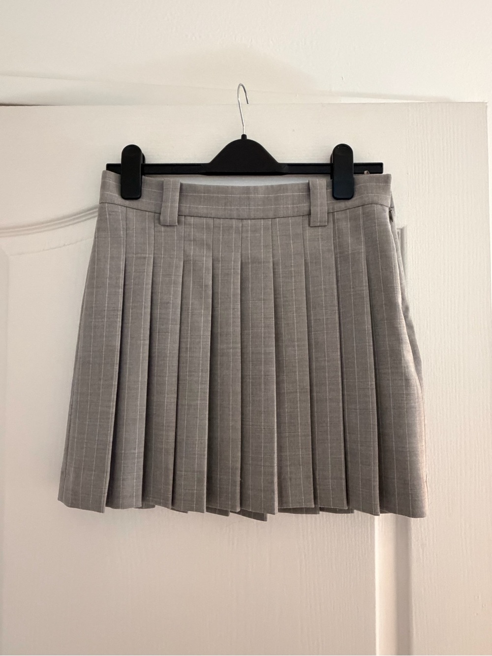 Arket Gray Pleated Mini Skirt with Pinstripe Detail